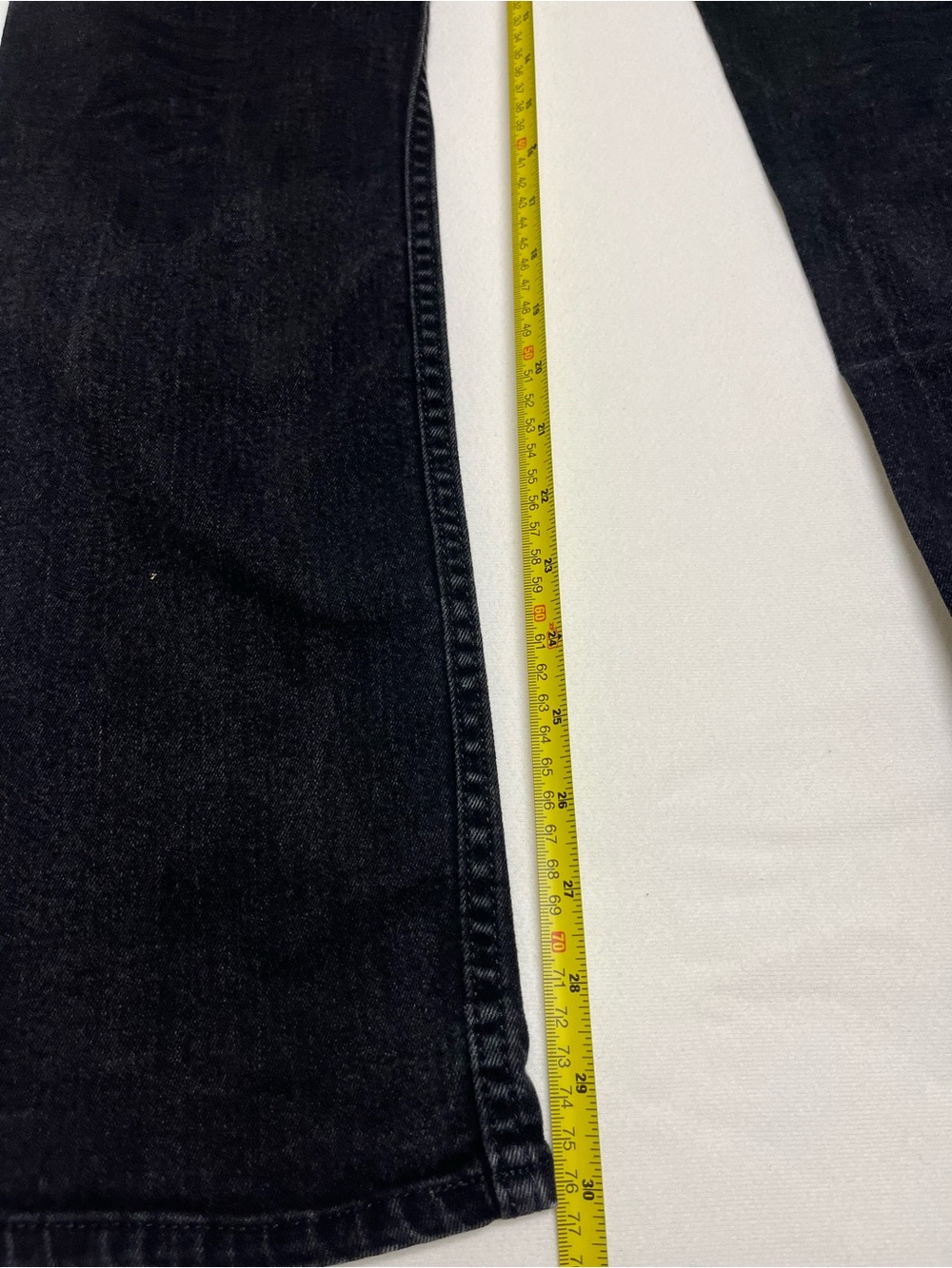 Guess Jeans Size 30 x 31 – Excellent Pre-Owned Condition - Picture 11 of 12
